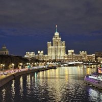 Вечерняя Москва :: <<< Наташа >>>