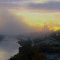 Туманное утро на Днепре, Смоленск. :: Игорь 