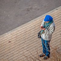 Современная бабушка :: Валерий Иванович