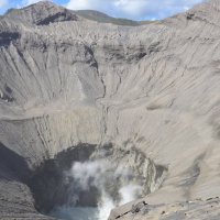 Индонезия, о. Ява, кратер вулкана Бромо :: Михаил Кандыбин
