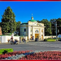Ворота Александро-Невской Лавры. :: Александр Лейкум