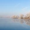 Отражение в туманной реке :: Андрей Снегерёв