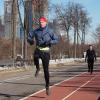 На свежем воздухе (первые тренировки у бегунов после зимы) :: Евгений Седов