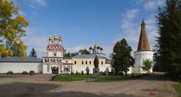 Свято-Успенский Иосифо-Волоцкий монастырь