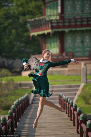 Joo_Won_Kim_Dancers_Among_Us