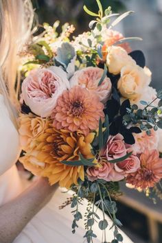 56d48b20f8abbcd334c2dd982a086770--fall-bouquets-bridal-bouquets