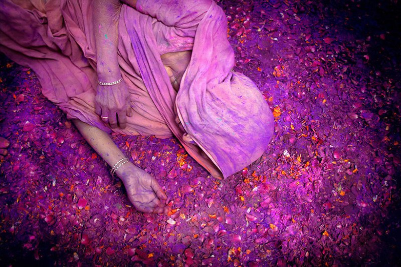 Праздник красок Холи. Вриндаван, Индия