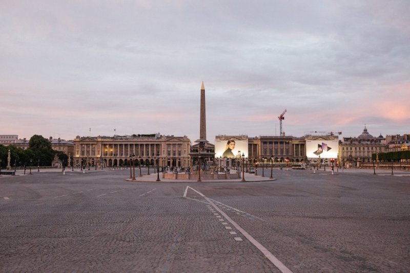 3 место в категории «Общие новости», 2021. Пустынная площадь Согласия, одна из главных площадей Парижа, 8 мая 2020 года. Автор Лоуренс Ги.