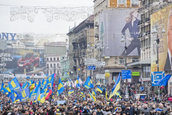 Новости в фотографиях - Украина. ЕвроМайдан 2013 - №10