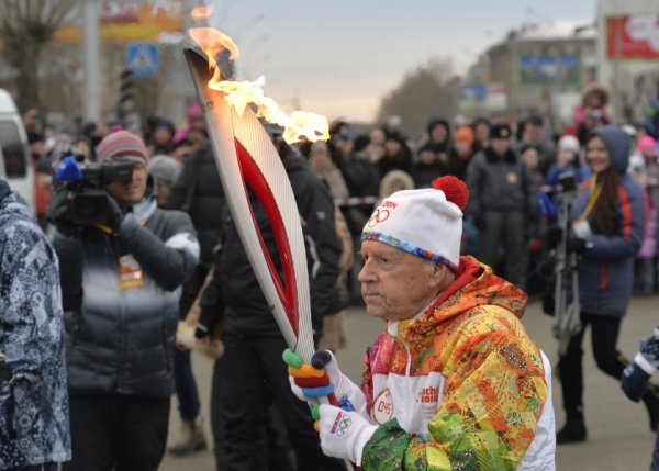 Новости в фотографиях - Олимпийский огонь 2014 глазами иностранных журналистов - №14