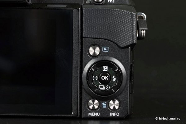 цифровая компактная камера