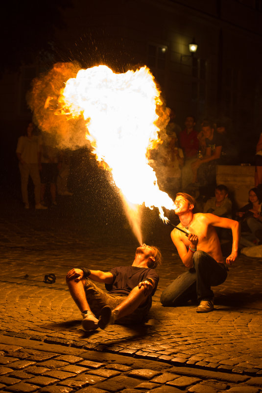 Уличный файер - Gleipneir Дария