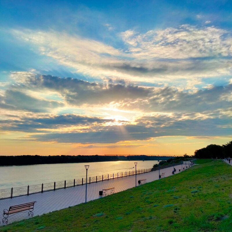 В каждом человеке есть солнце. Только дайте ему светить. - Динара Каймиденова