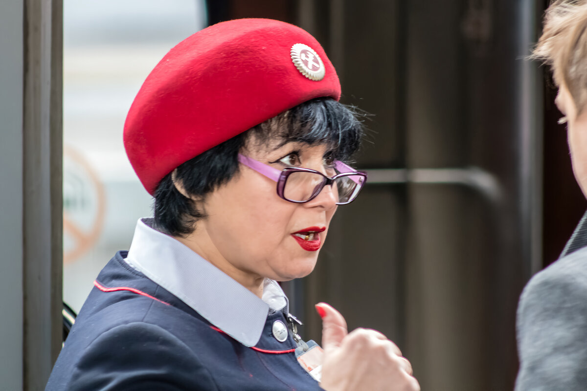 Лично я теперь - только поездом. - Игорь Викторов