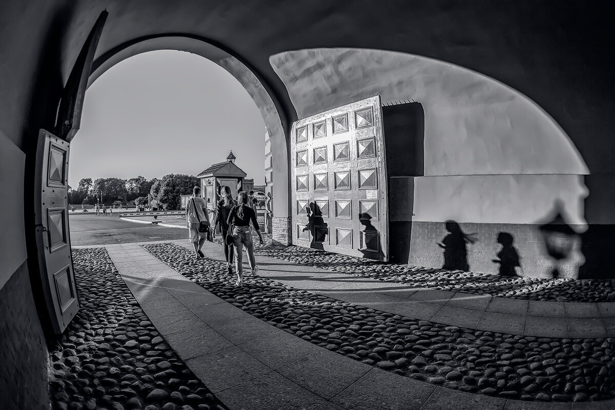 Тени Петропавловки - Герман Воробьев