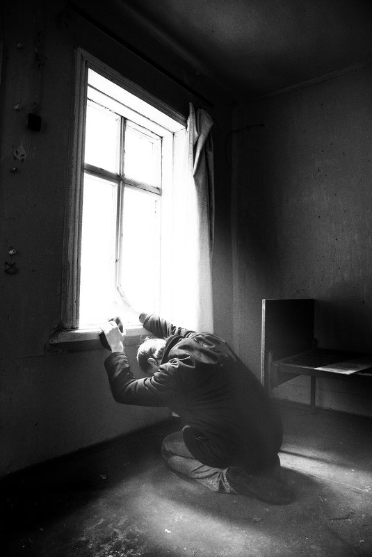 Я помолюсь на окна - Сергей Исайчев