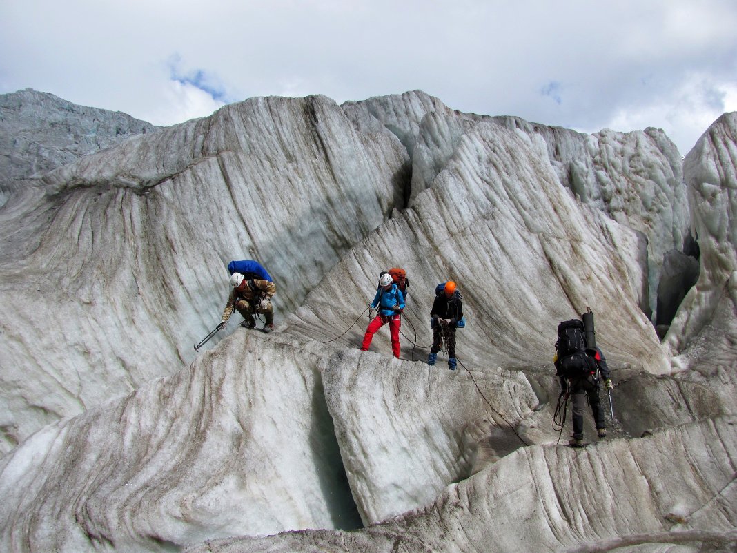 На леднике - Сергей Опарин