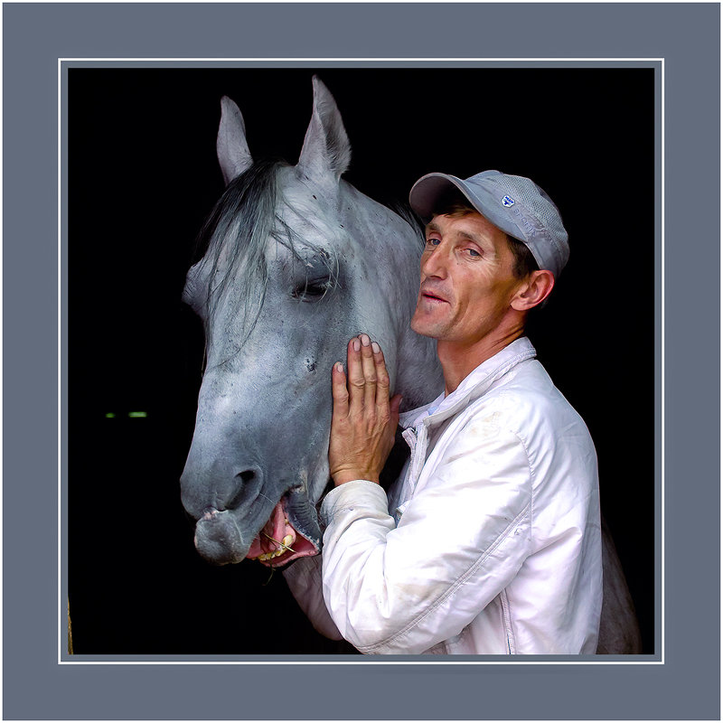 Ни овсом, ни сеном не кормили... - Сергей Черных