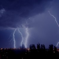 На грозу - с "мыльницей"! :: Валентина  Нефёдова 