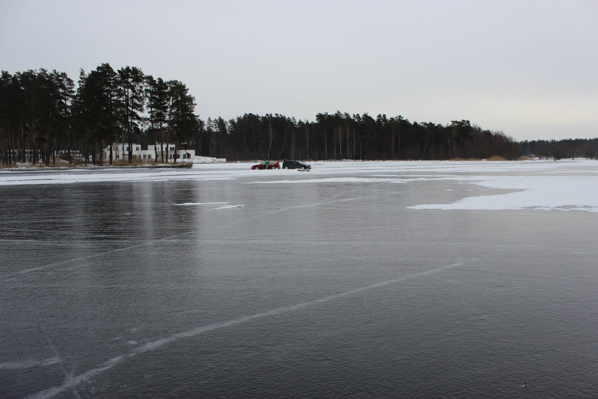 Озеро, лёд, гонки - Mariya laimite Озеро, лёд, гонки - Mariya laimite