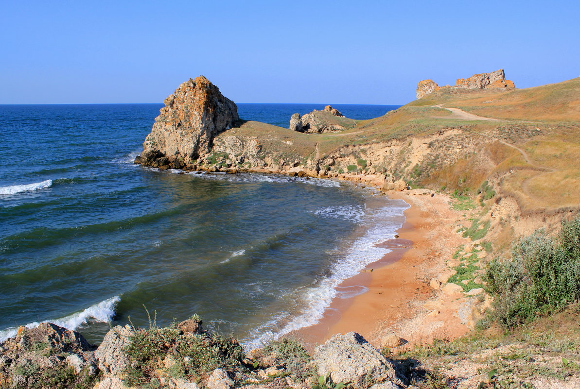 Бухта у мыса Зюк. Крым - Наталья Лунева 