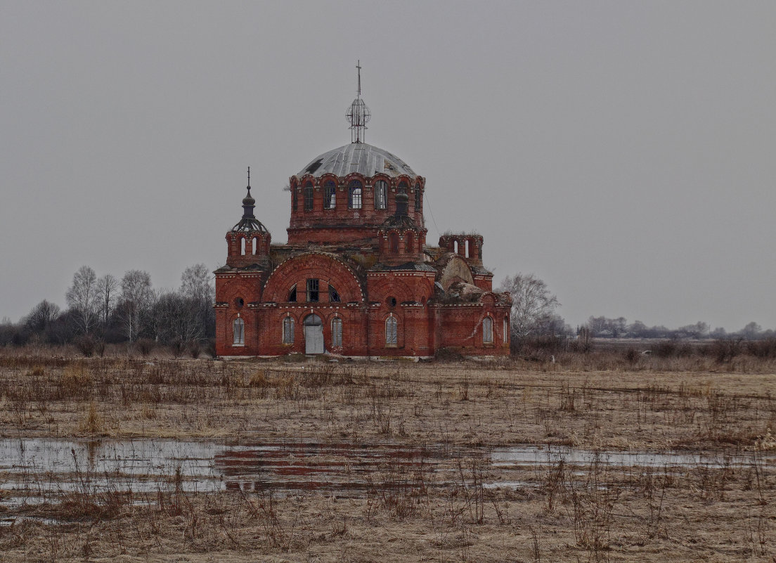 Село забыто, храм покинут... - Юрий Морозов