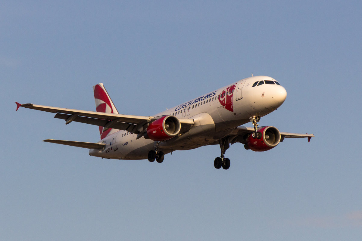 Airbus A320 - Czech Airlines - Денис Атрушкевич