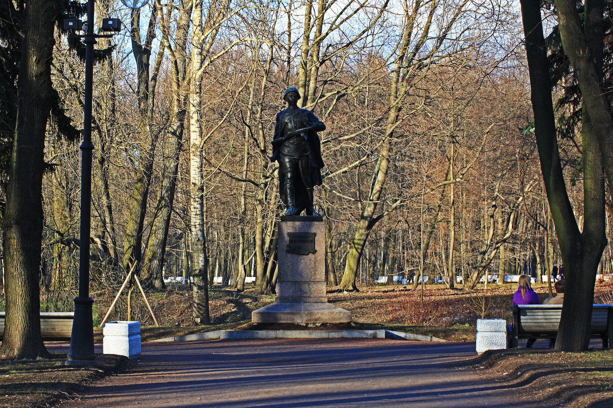 Парк Победы.(Памятник Александру Матросову.) - Александр Лейкум