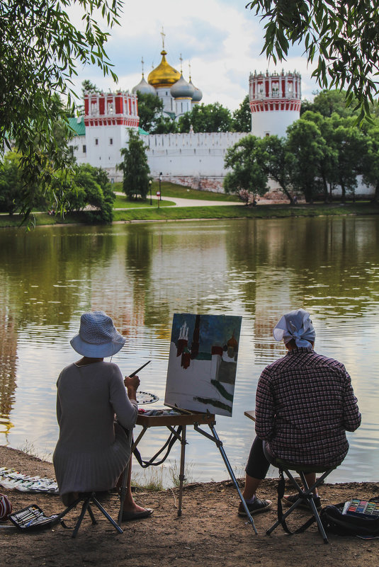 Фотографируют все - попробуем нарисовать. - Милена )))