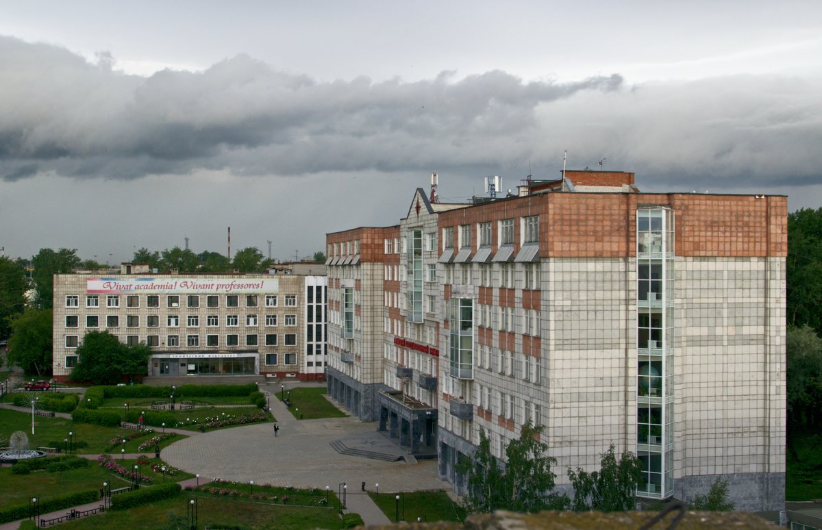 Перед грозой - Алексей Пономарчук