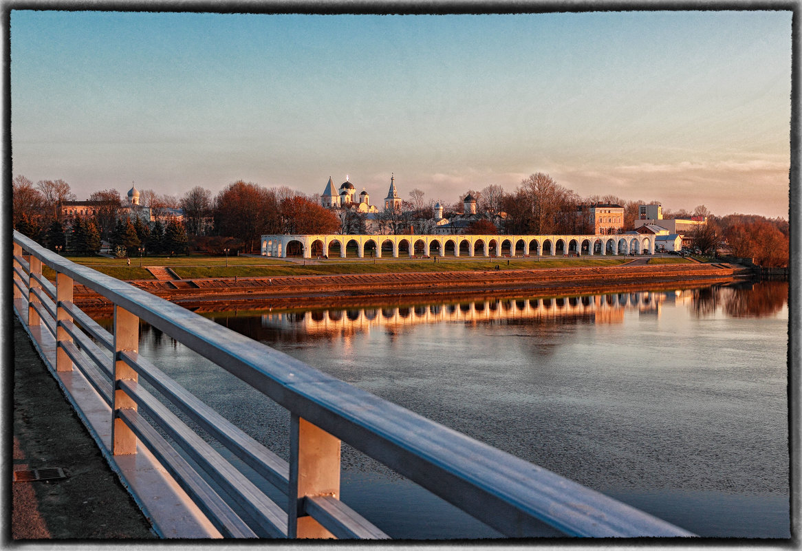 В лучах холодного заката - Евгений Никифоров