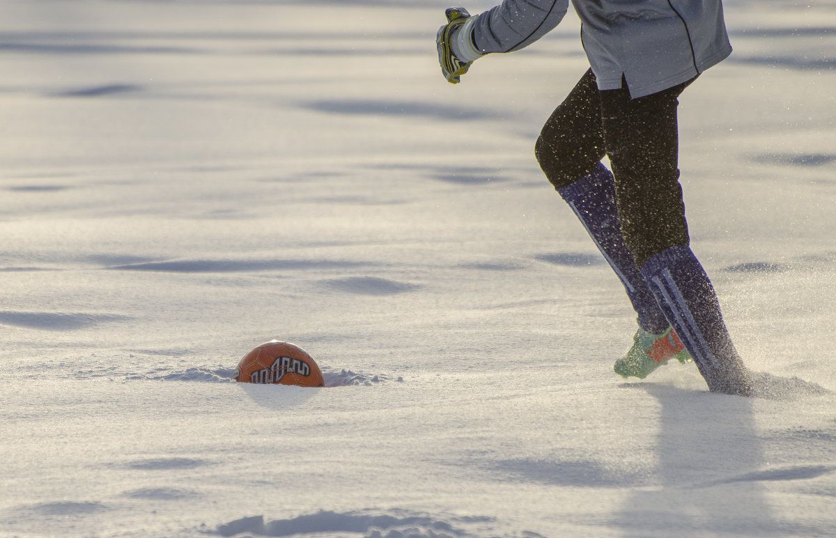 Петькааа!!! выходи в футбол играть! Сезон начался, лопату захвати ))) - Василий Либко Петькааа!!! выходи в футбол играть! Сезон начался, лопату захвати ))) - Василий Либко