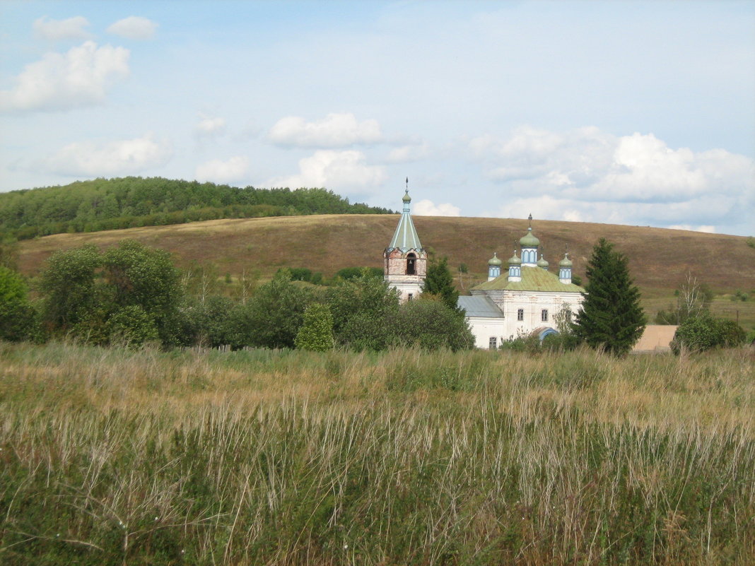 сельская церковь - Роза Троянская