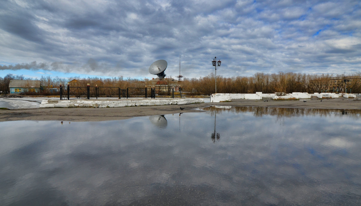 Городской парк весной. - Николай Емелин