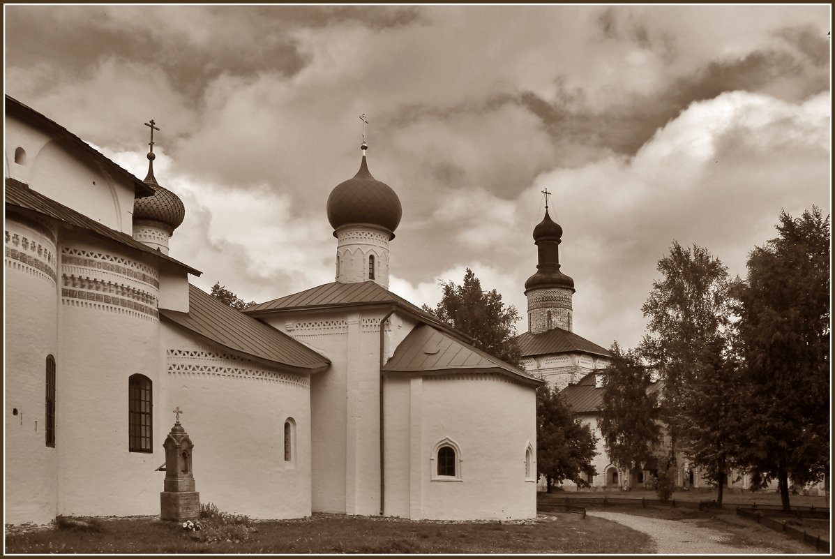 монастырские зарисовки - Дмитрий Анцыферов