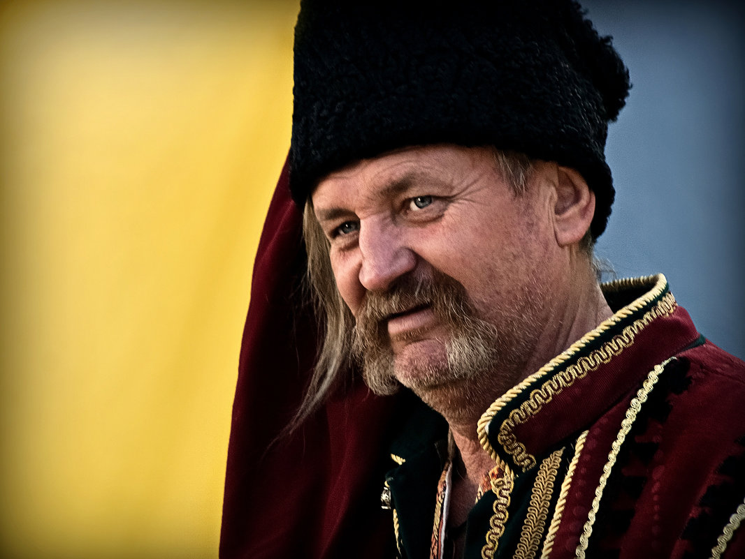 *** - Юрий Гординский