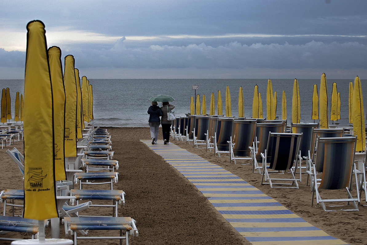 В деревне Гадюкино(Lido di Jesolo) дожди. - Фима Гезенцвей