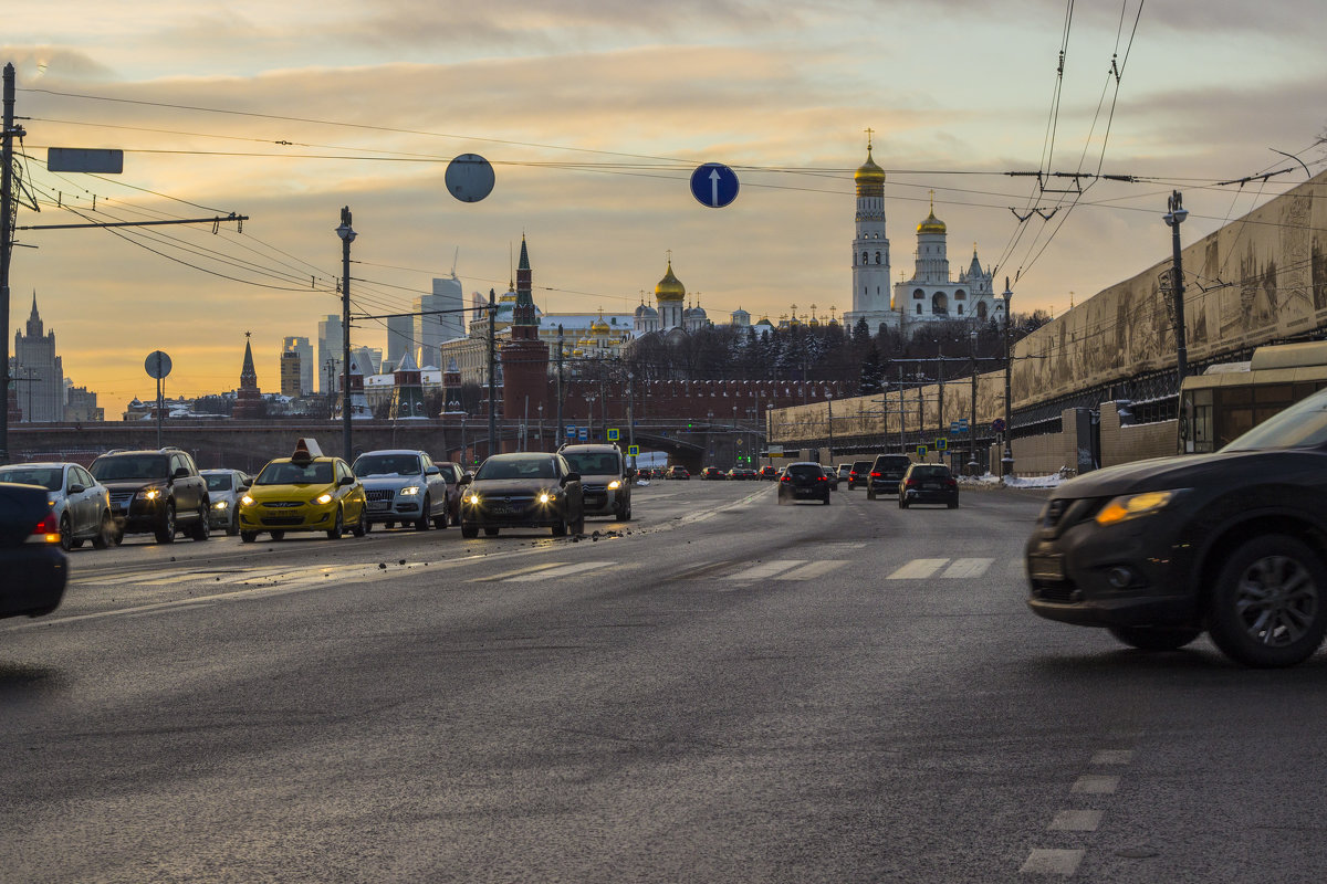 Достопримечательности Москвы глазами автомобилиста - Юля Колосова