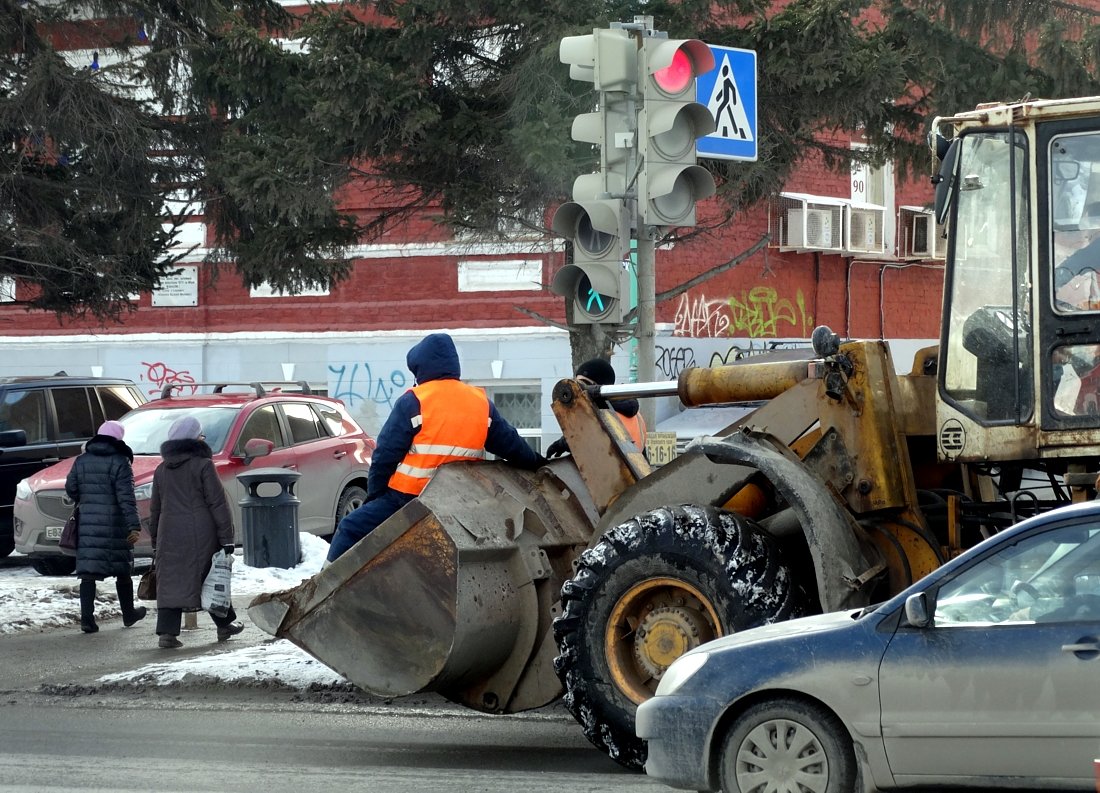 Прокати нас Петруша на тракторе - Валерий Чепкасов