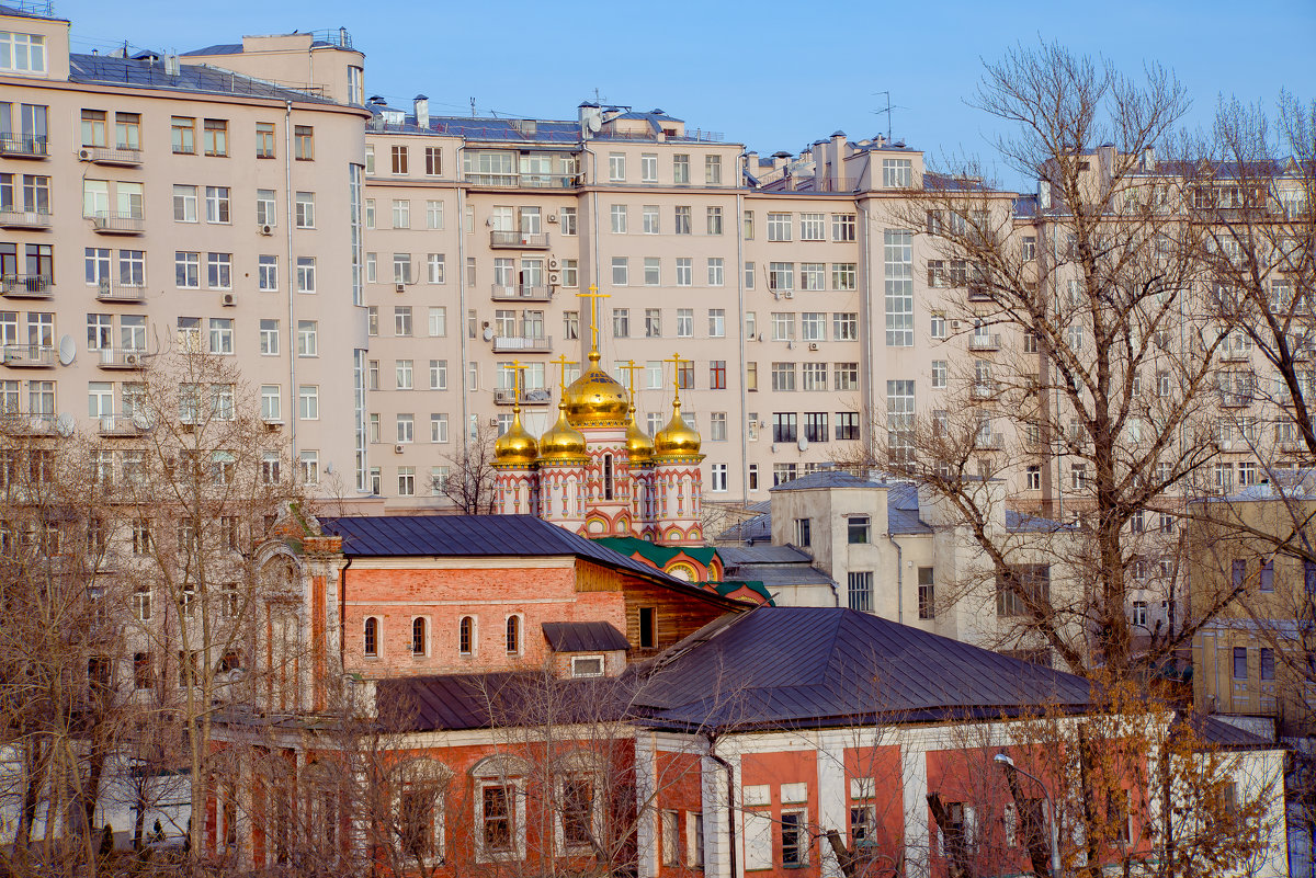 Уголок для души среди каменных джунглей - Виктор М