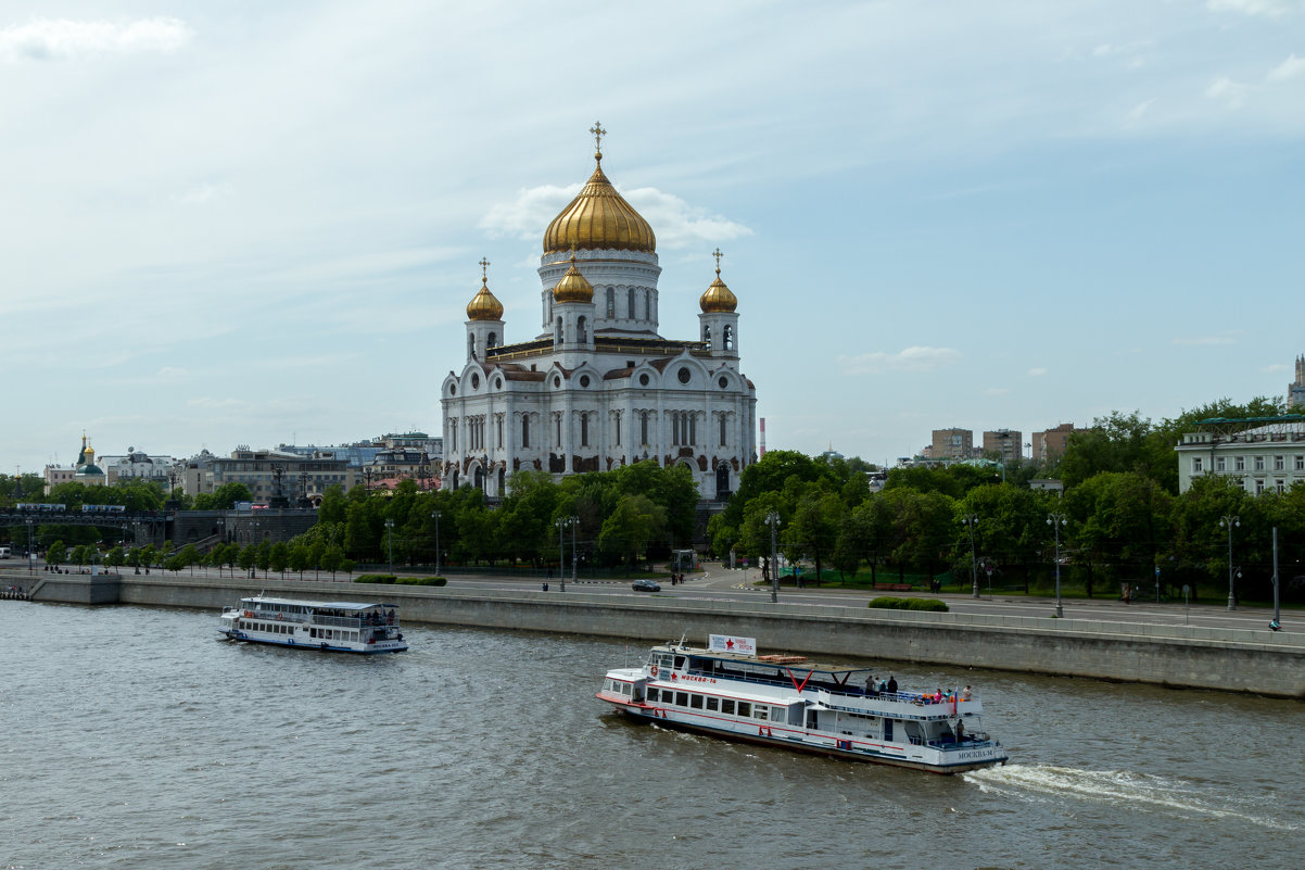 Храм Христа Спасителя. - Yuri Chudnovetz