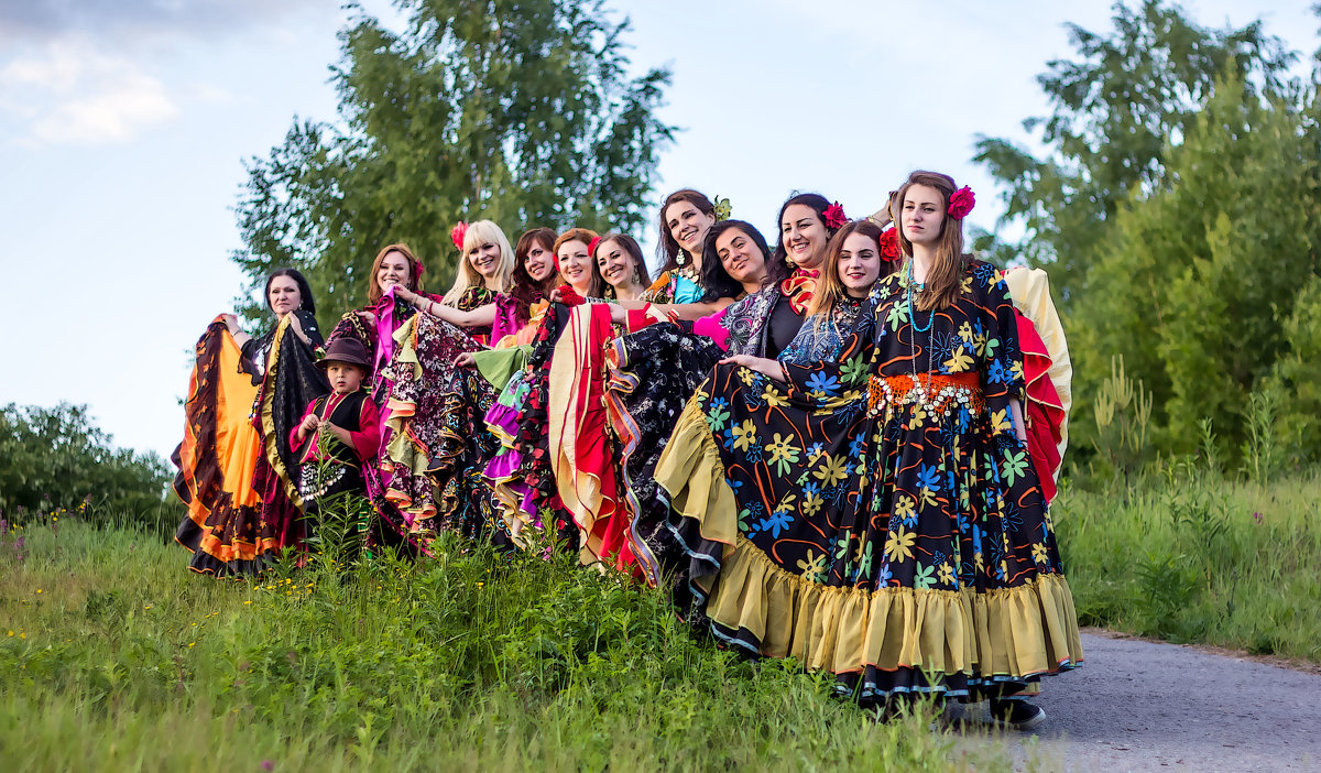 Цыганский ансамбль танца. - Александр Лейкум Цыганский ансамбль танца. - Александр Лейкум