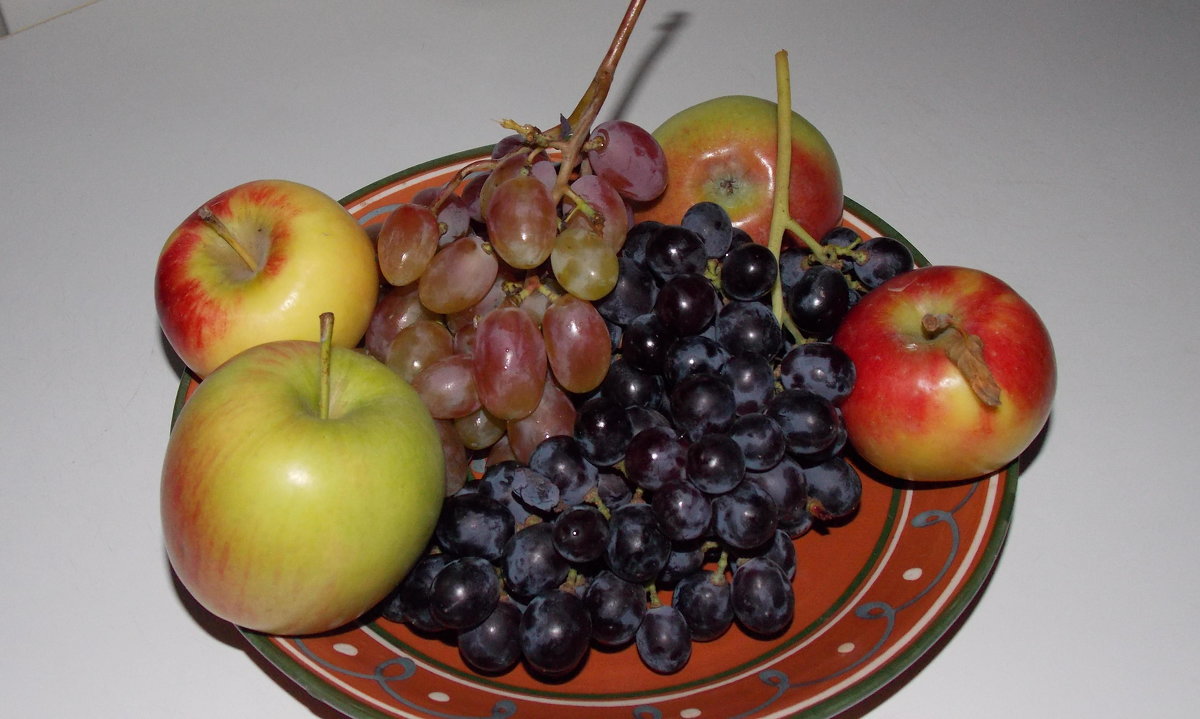 Plate with fruit. - Kate Nowak