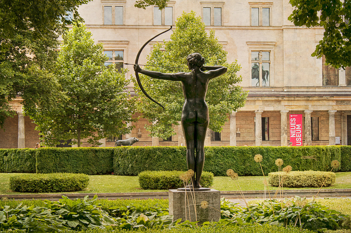 Артемида - Татьяна Каримова Артемида - Татьяна Каримова