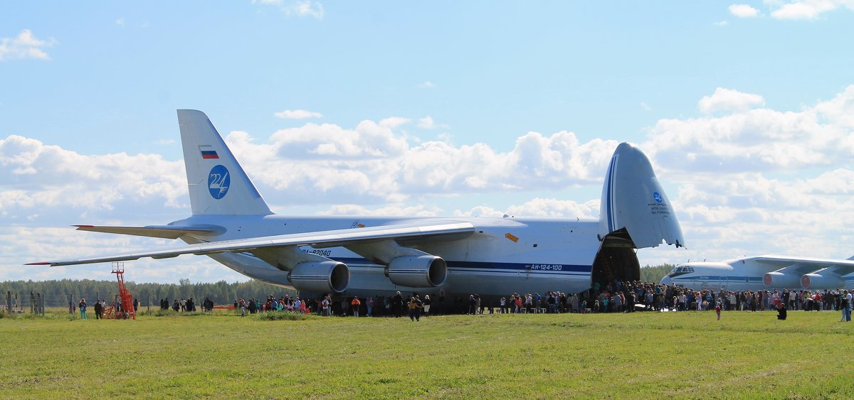 Самолет Ан-124-100 «Руслан» - Анастасия Щербакова