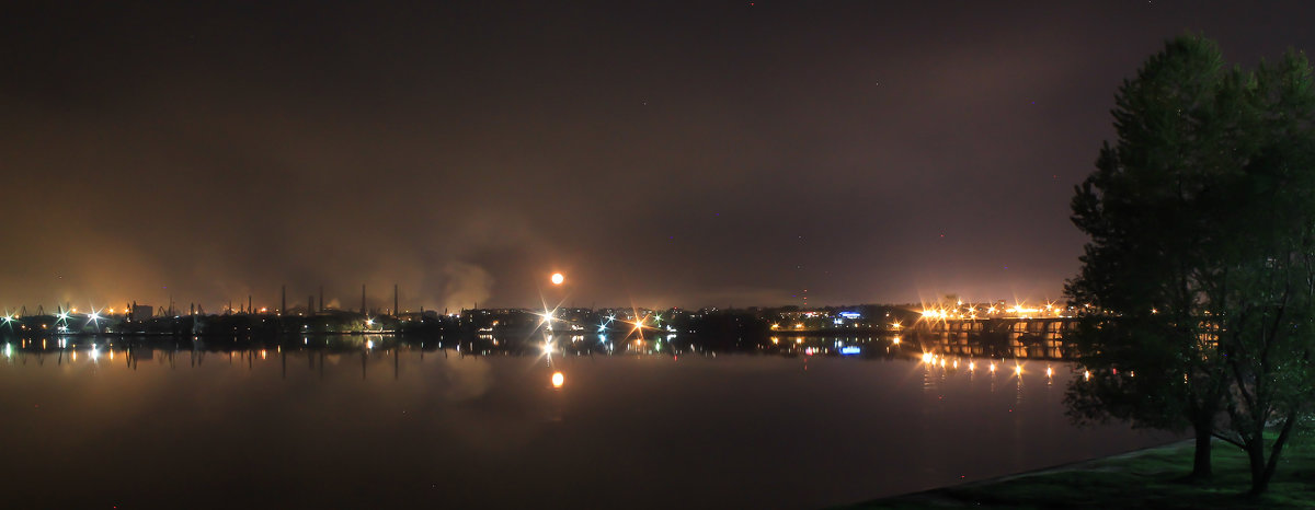 Полнолуние в промышленном городе - Елена 