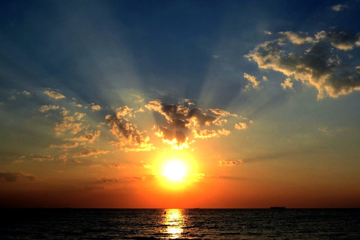 ВСТРЕЧАЯ РАССВЕТ - Анатолий Восточный