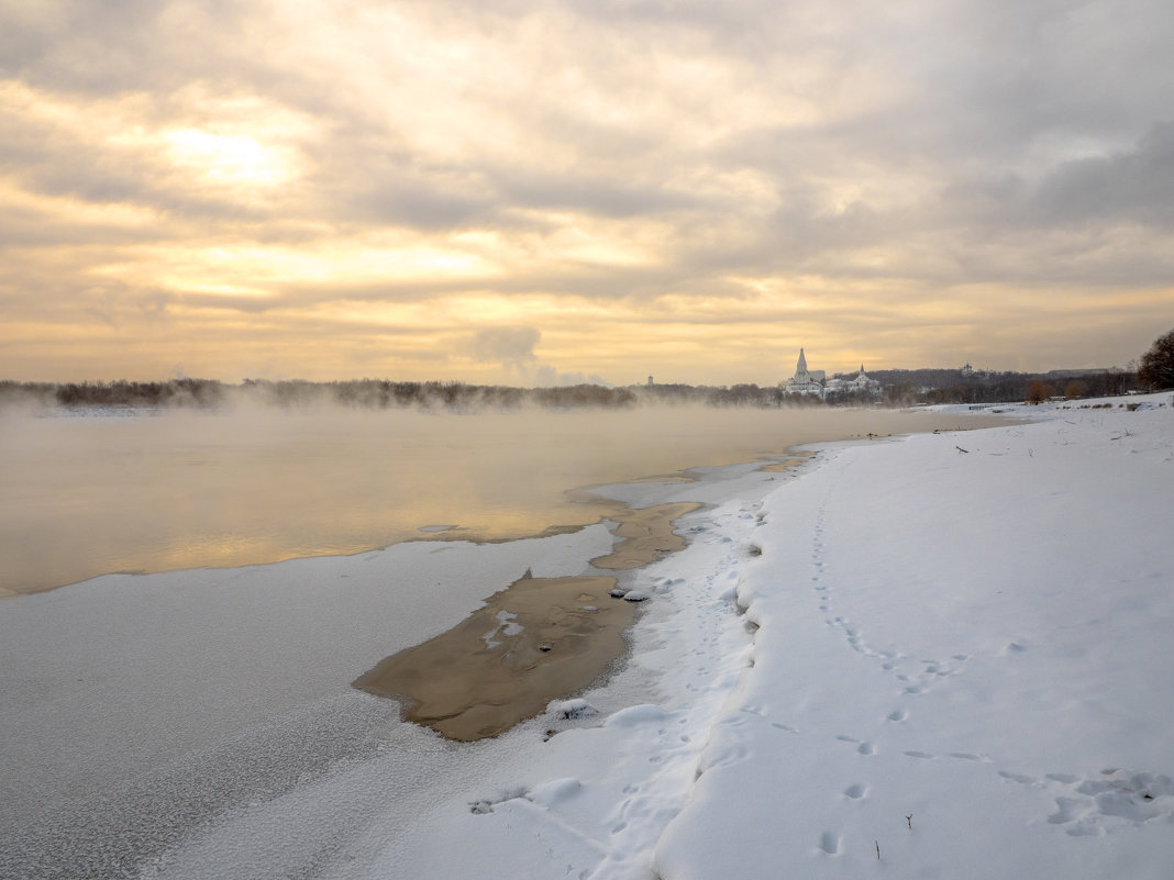 РОЖДЕСТВЕНСКИЕ МОРОЗЫ - Александр Шурпаков РОЖДЕСТВЕНСКИЕ МОРОЗЫ - Александр Шурпаков