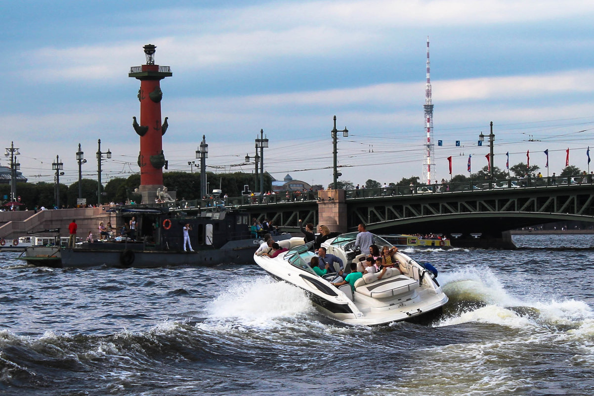 Водная прогулка в Питере - Олег Денисов