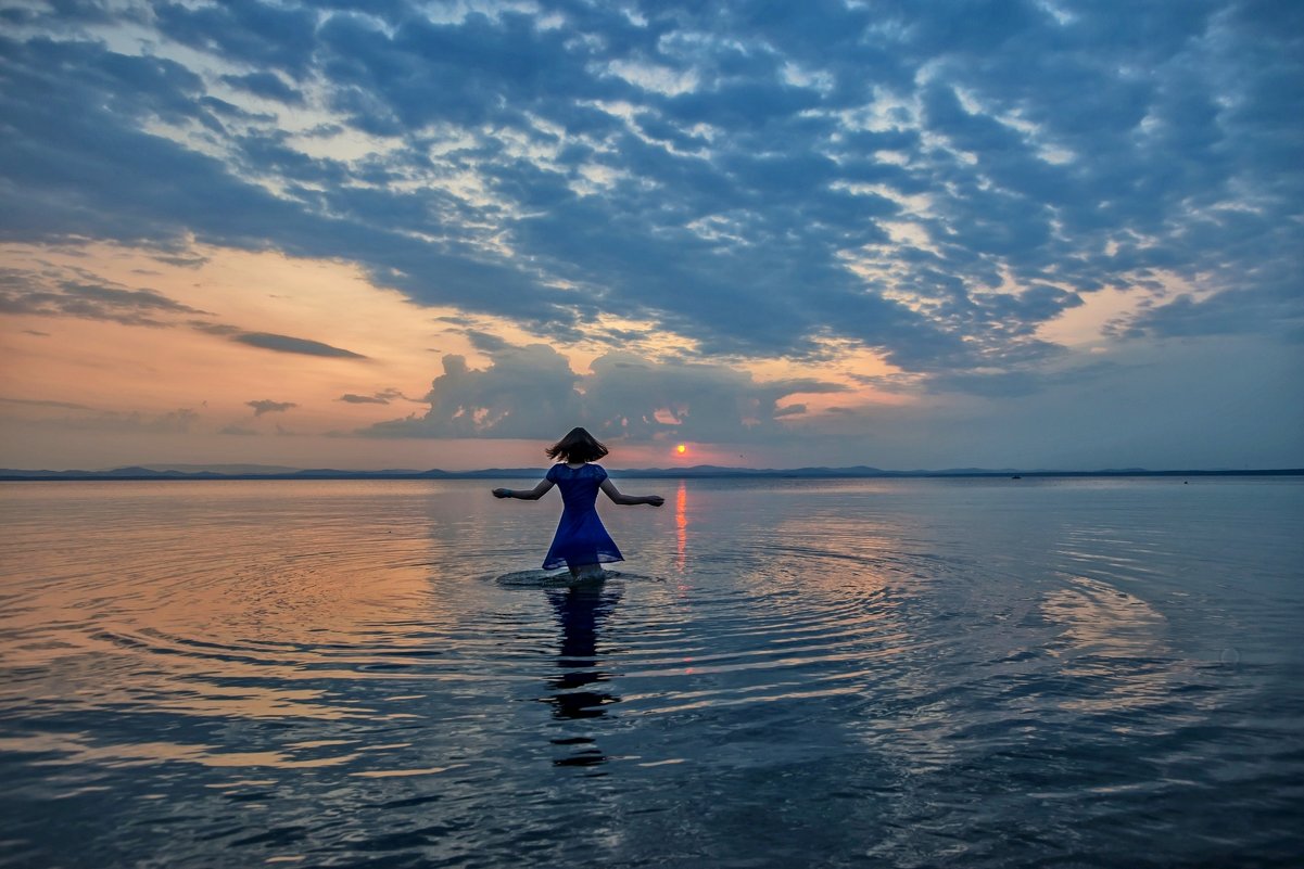 Summer sunset - Dmitry Ozersky